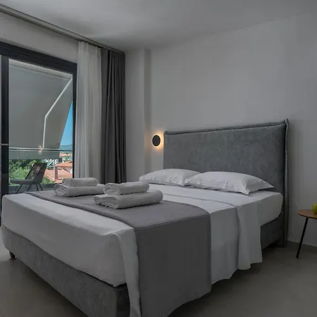 Koralli Luxury 3* Nikiti (Sithonia)